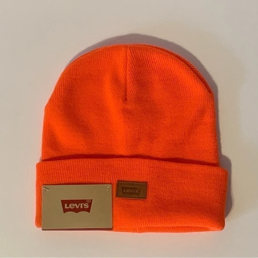 NWT. LEVI’S Knit Cuffed All Season Beanie